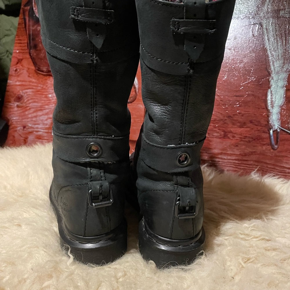 Dr Martens tall green leather boots - Picture 6 of 8